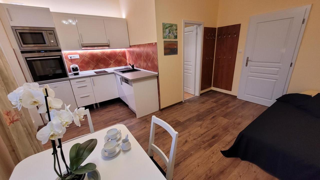 Apartman U Kolonady Marianske Lazne Ngoại thất bức ảnh